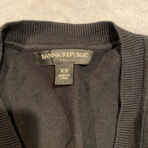 sweater - Picture 2 of 3